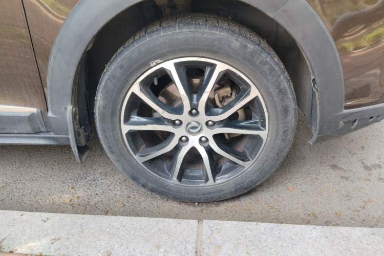 Used FORTHING SX6 2018 1.6L Manual Luxury Model Right Front Wheel Hub