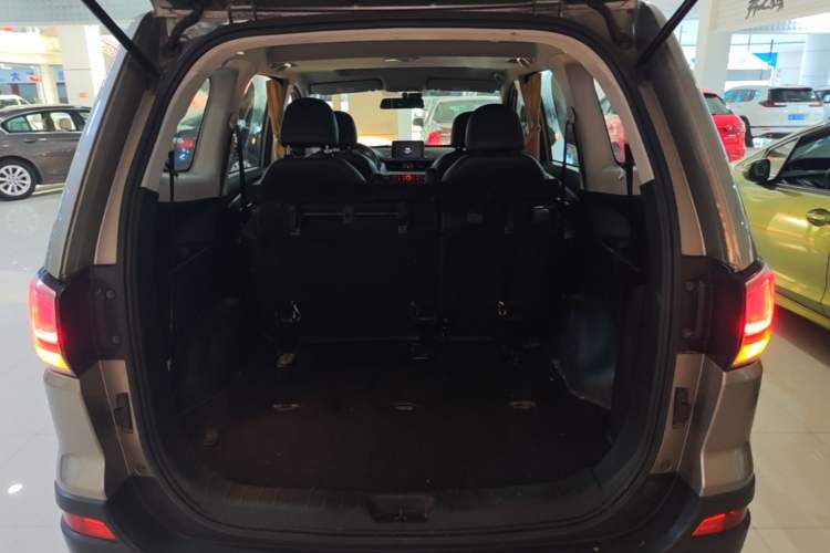 Used FORTHING SX6 2018 1.6L Manual Luxury Model Trunk
