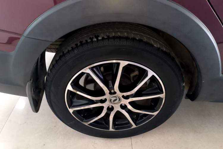 Used FORTHING SX6 2018 1.6L CVT Luxury Model Exterior 5