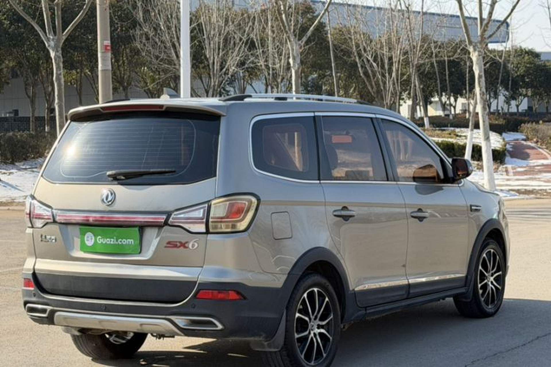 Used FORTHING SX6 2018 1.6L Manual Luxury Model Exterior 2