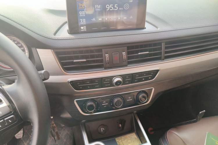 Used FORTHING SX6 2018 1.3T Manual Luxury Model Audio And AC Panel
