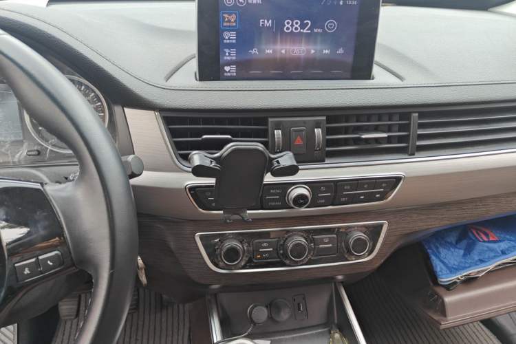 Used FORTHING SX6 2018 1.6L Manual Luxury Model Audio And AC Panel