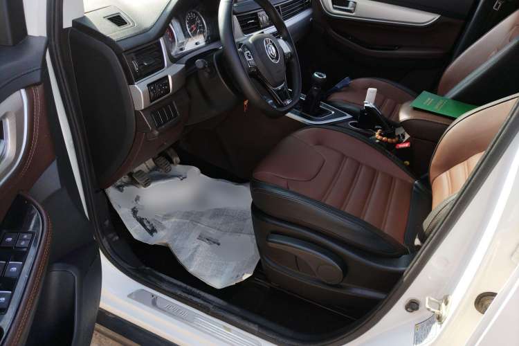 Used FORTHING SX6 2018 1.6L Manual Luxury Model Driver Seat
