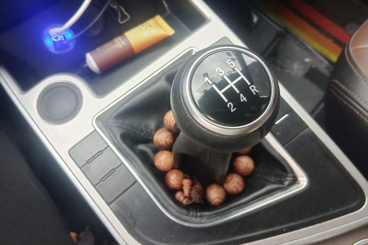 Used FORTHING SX6 2018 1.6L Manual Luxury Model Gear Lever