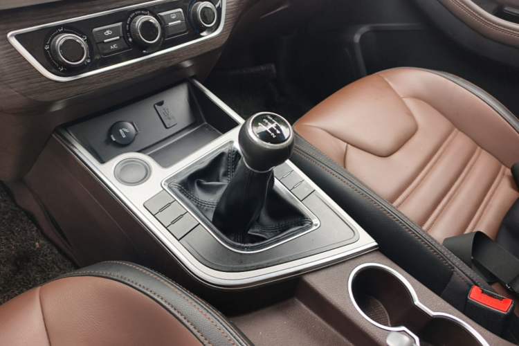 Used FORTHING SX6 2018 1.6L Manual Luxury Model Gear Lever