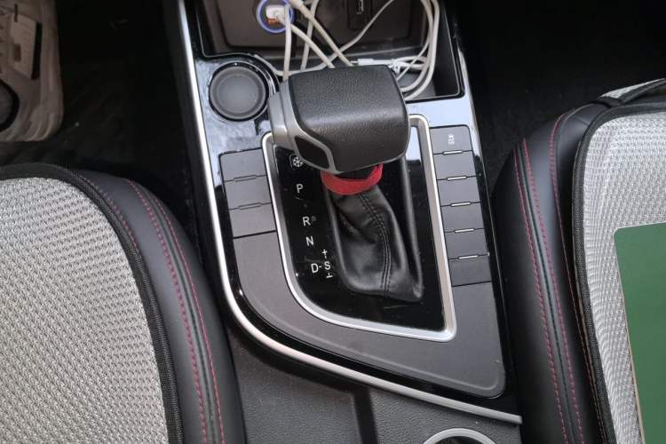 Used FORTHING SX6 2018 1.6L CVT Luxury Model Gear Lever