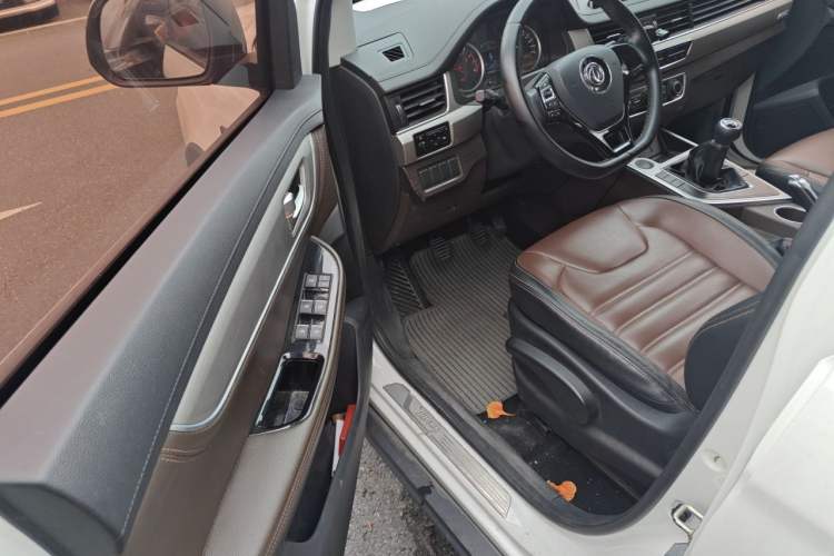 Used FORTHING SX6 2018 1.6L Manual Luxury Model Interior 3