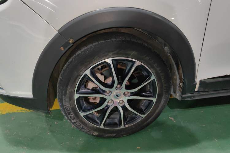 Used FORTHING SX6 2018 1.6L Manual Luxury Model Left Front Wheel Hub