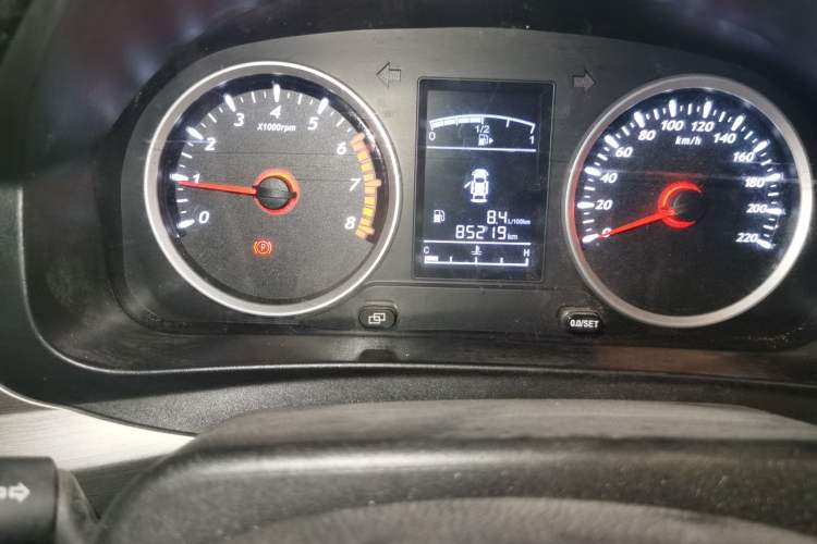Used FORTHING SX6 2018 1.6L Manual Luxury Model Odometer Close Up