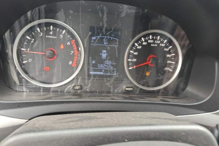 Used FORTHING SX6 2018 1.6L Manual Luxury Model Odometer Close Up