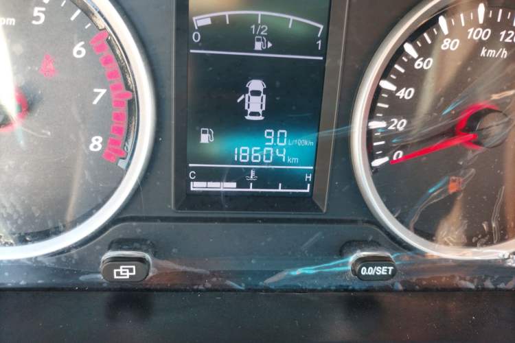 Used FORTHING SX6 2018 1.6L Manual Luxury Model Odometer Close Up
