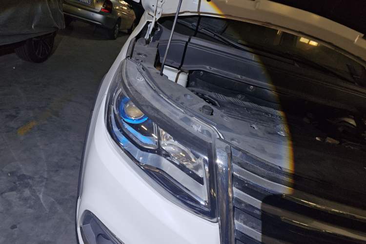 Used FORTHING SX6 2018 1.6L Manual Luxury Model Right Front Headlight
