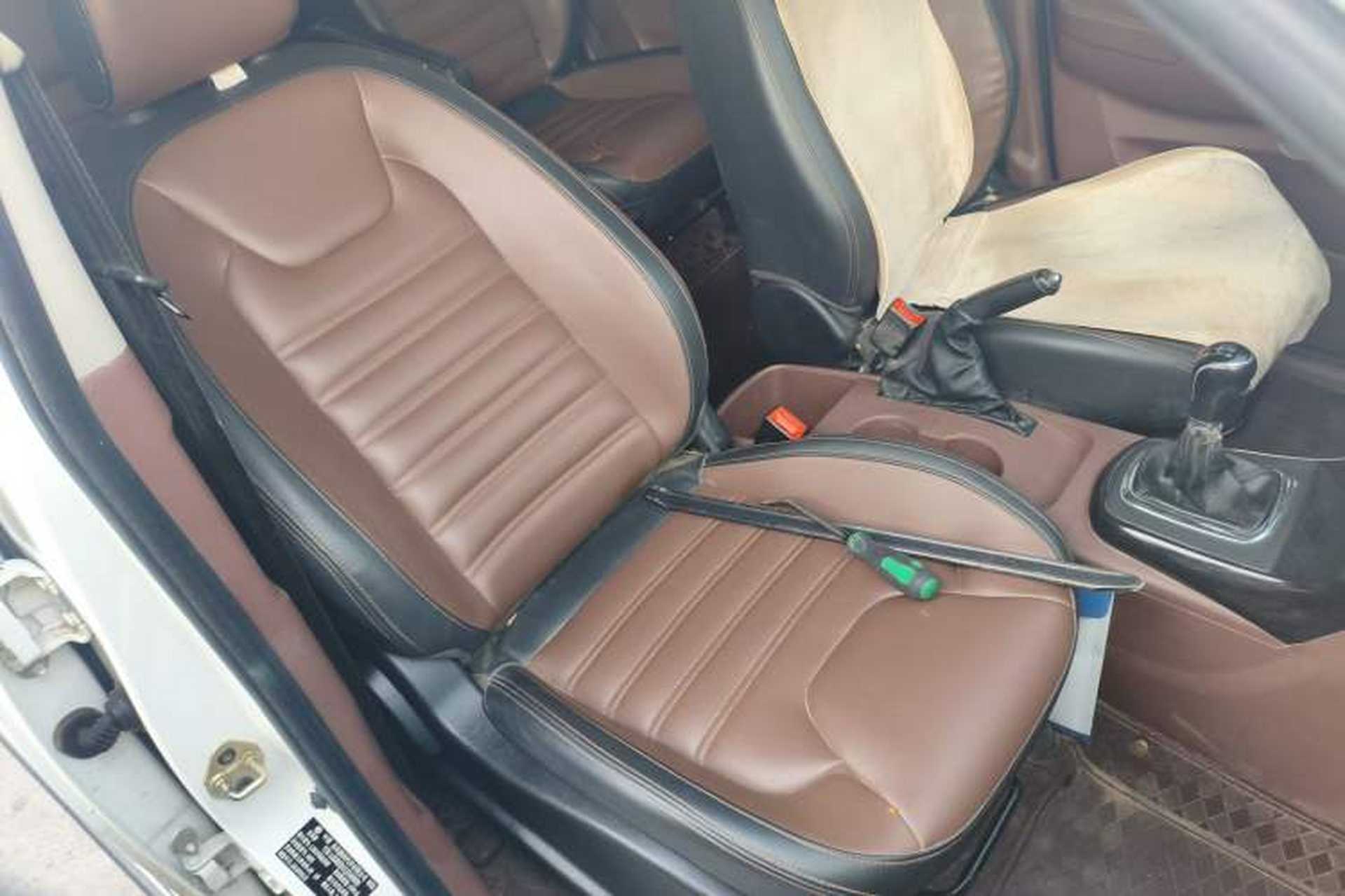 Used FORTHING SX6 2018 1.6L Manual Elite Model Right Front Seat