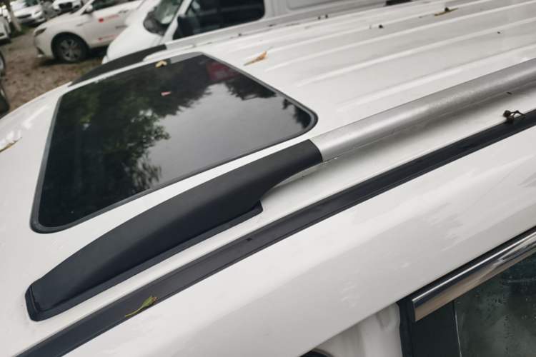 Used FORTHING SX6 2018 1.6L Manual Luxury Model Roof