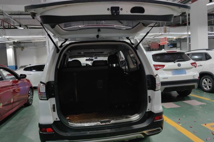 Used FORTHING SX6 2018 1.6L Manual Luxury Model Trunk