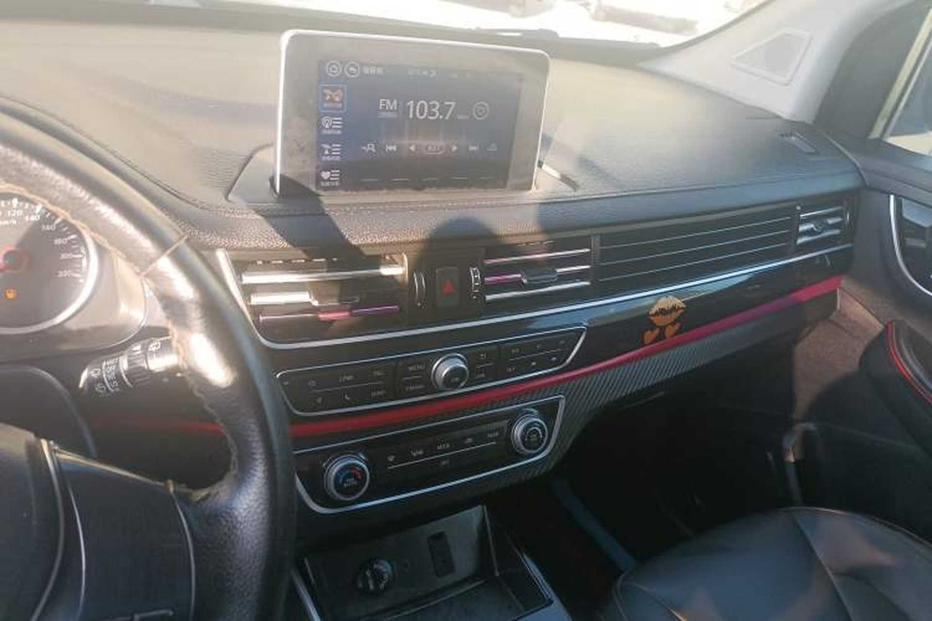 Used FORTHING SX6 2019 1.6L Manual Luxury Model China VI Standard Audio And AC Panel