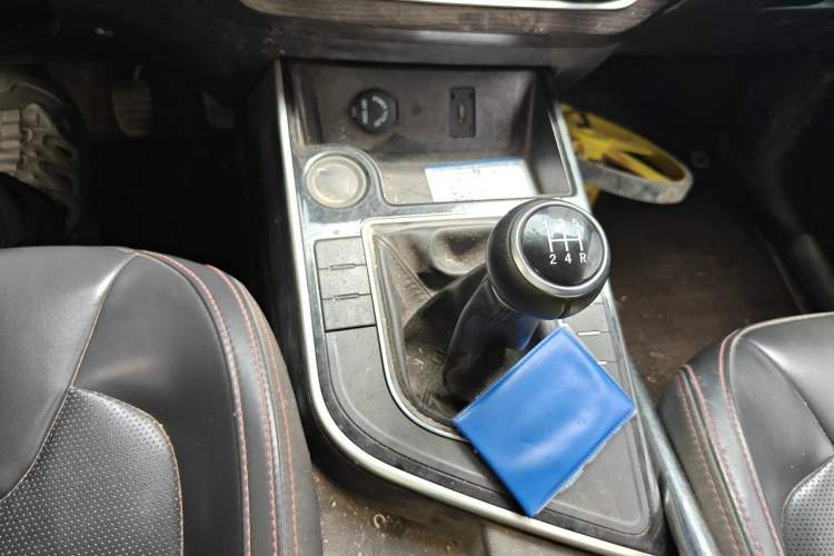 Used FORTHING SX6 2019 1.6L Manual Luxury Model China VI Standard Gear Lever