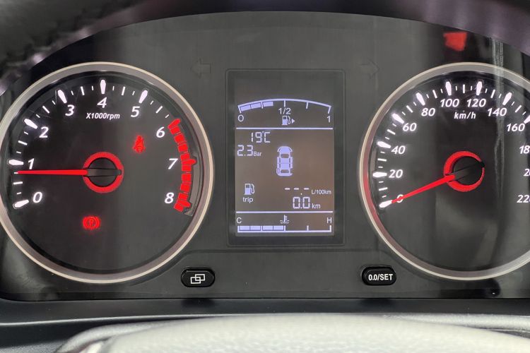 Used FORTHING SX6 2019 1.6L Manual Luxury Model China VI Standard Instrument Cluster