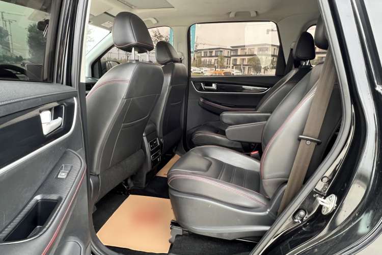Used FORTHING SX6 2019 1.6L Manual Luxury Model China VI Standard Left Rear Seat