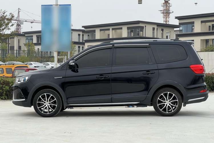 Used FORTHING SX6 2019 1.6L Manual Luxury Model China VI Standard Left Side