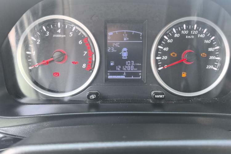 Used FORTHING SX6 2019 1.6L Manual Luxury Model China VI Standard Odometer Close Up