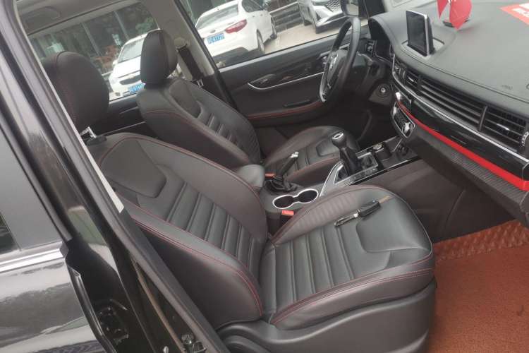 Used FORTHING SX6 2019 1.6L Manual Luxury Model China VI Standard Right Front Seat