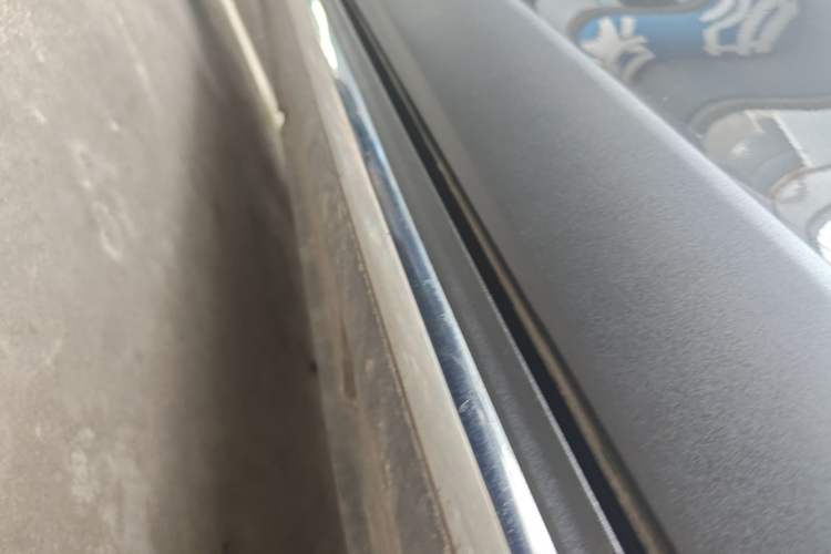 Used FORTHING SX6 2019 1.6L Manual Luxury Model China VI Standard Right Side Sill
