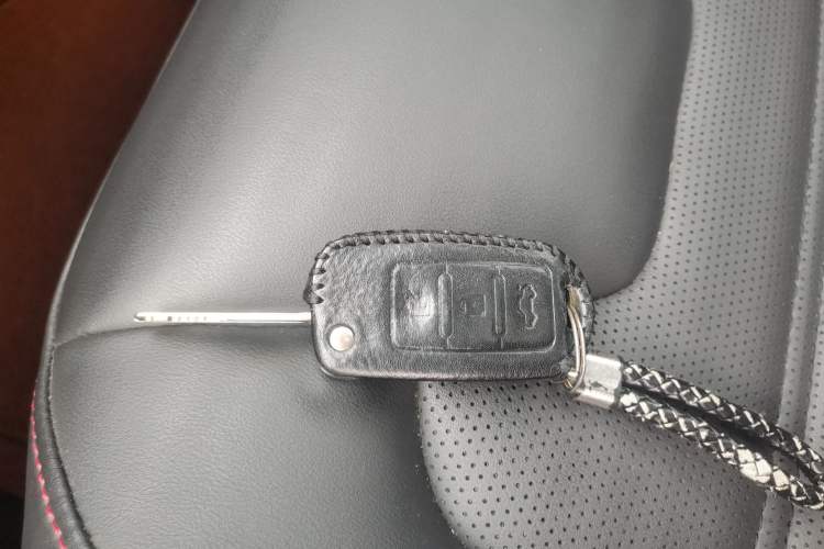 Used FORTHING SX6 2019 1.6L Manual Luxury Model China VI Standard Vehicle Key