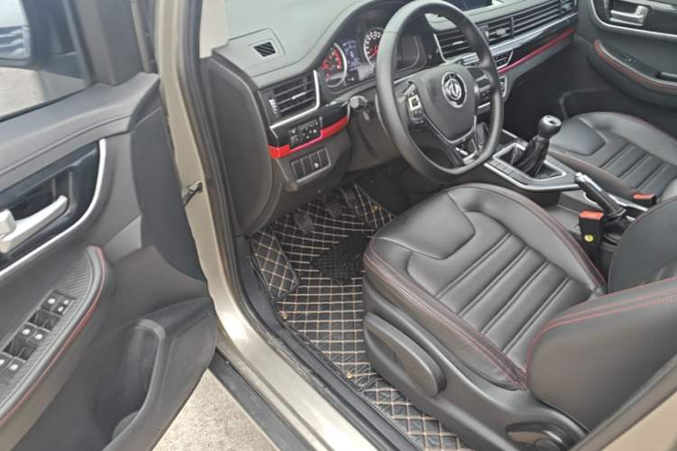 Used FORTHING SX6 2019 1.6L Manual Luxury Model China VI Standard Driver Seat