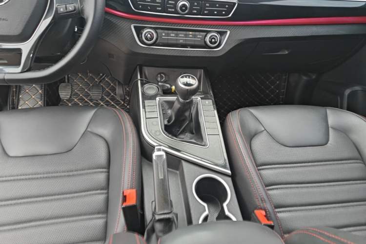 Used FORTHING SX6 2019 1.6L Manual Luxury Model China VI Standard Gear Lever