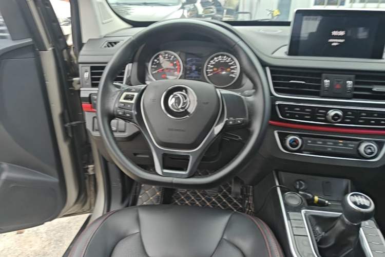 Used FORTHING SX6 2019 1.6L Manual Luxury Model China VI Standard Steering Wheel
