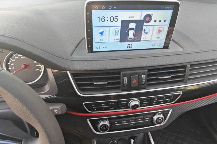 Used FORTHING SX6 2019 1.6L Manual Luxury Model China VI Standard Audio And AC Panel