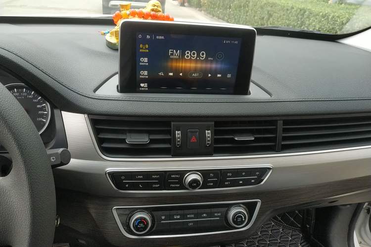 Used FORTHING SX6 2019 1.6L Manual Luxury Model China VI Standard Audio And AC Panel