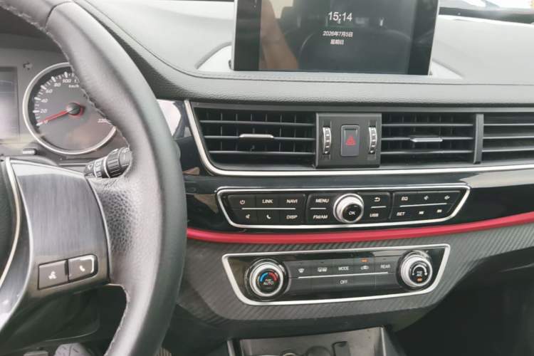 Used FORTHING SX6 2019 1.6L Manual Luxury Model China VI Standard Audio And AC Panel