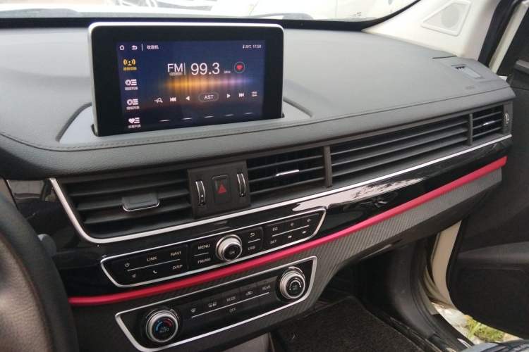Used FORTHING SX6 2019 1.6L Manual Luxury Model China VI Standard Audio And AC Panel