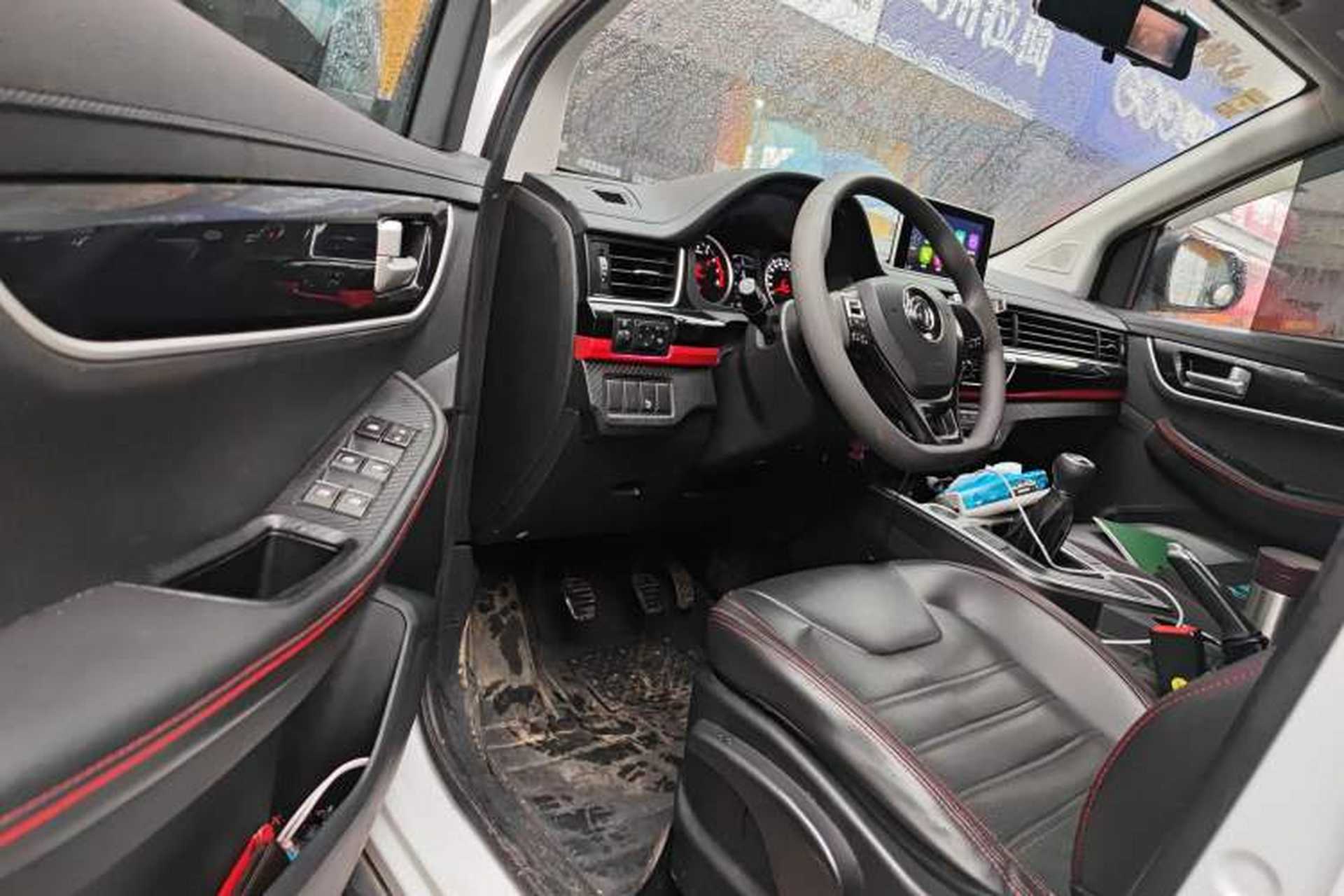 Used FORTHING SX6 2019 1.6L Manual Luxury Model China VI Standard Driver Seat