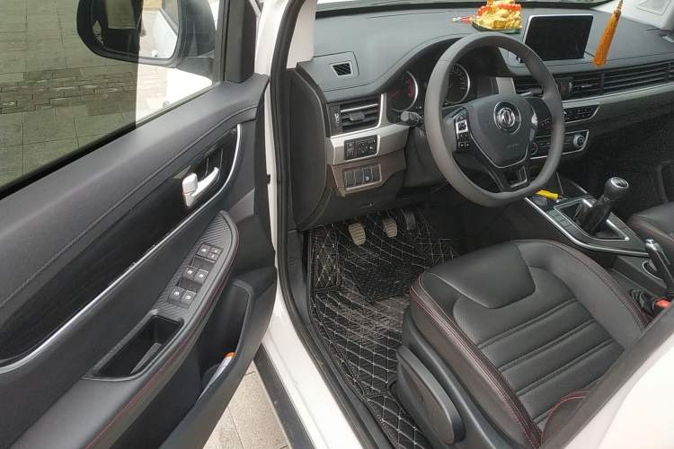 Used FORTHING SX6 2019 1.6L Manual Luxury Model China VI Standard Driver Seat