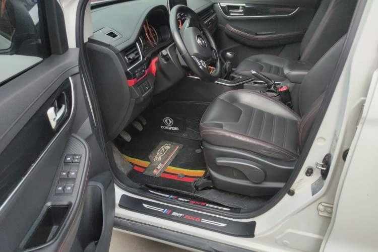 Used FORTHING SX6 2019 1.6L Manual Luxury Model China VI Standard Driver Seat