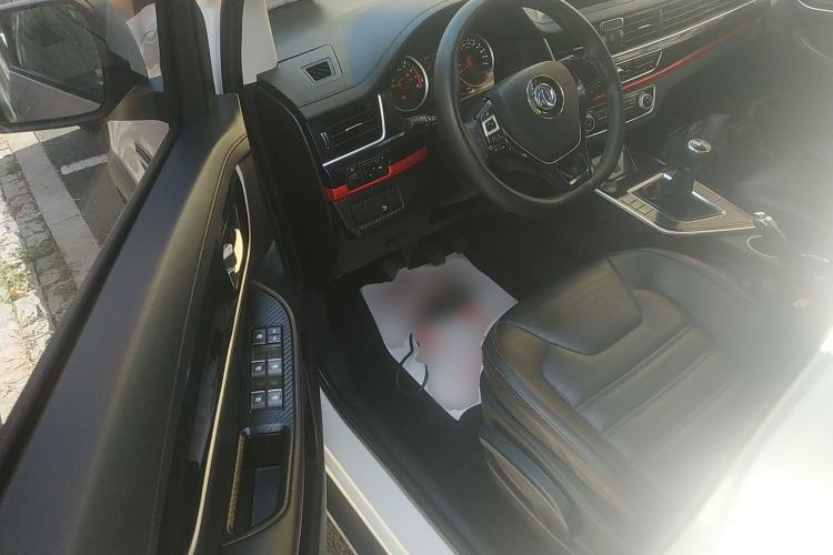 Used FORTHING SX6 2019 1.6L Manual Luxury Model China VI Standard Driver Seat