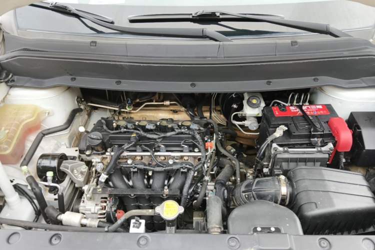 Used FORTHING SX6 2019 1.6L Manual Luxury Model China VI Standard Engine Bay