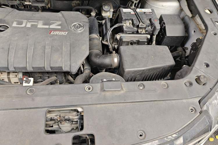 Used FORTHING SX6 2019 1.5T CVT Comfort Version China V Standard Engine Bay Left