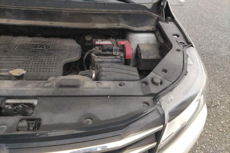 Used FORTHING SX6 2019 1.6L Manual Luxury Model China VI Standard Engine Bay Left