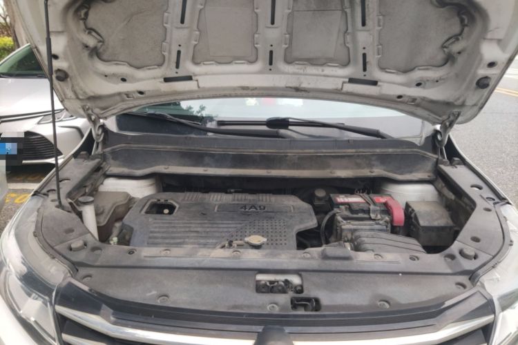Used FORTHING SX6 2019 1.6L Manual Luxury Model China VI Standard Engine Bay