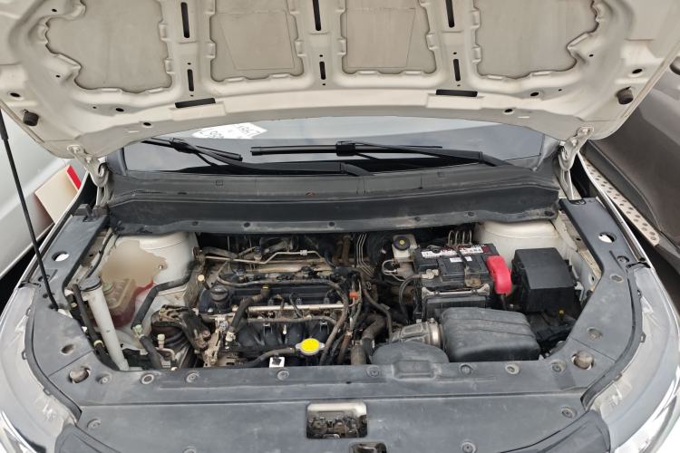 Used FORTHING SX6 2019 1.6L Manual Luxury Model China VI Standard Engine Bay