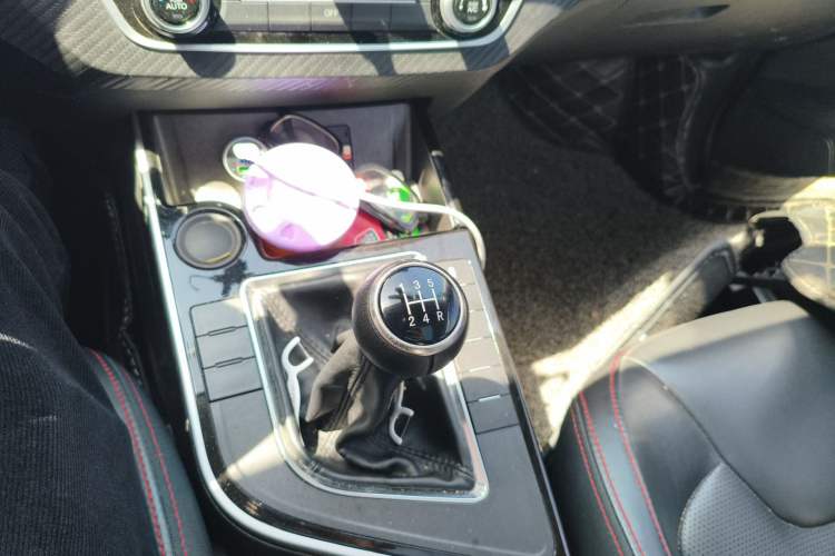 Used FORTHING SX6 2019 1.6L Manual Luxury Model China VI Standard Gear Lever