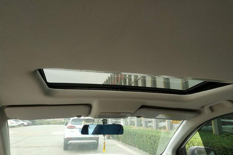 Used FORTHING SX6 2019 1.6L Manual Luxury Model China VI Standard Headliner