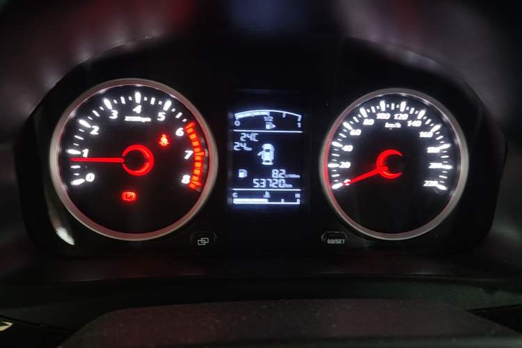 Used FORTHING SX6 2019 1.6L Manual Luxury Model China VI Standard Instrument Cluster