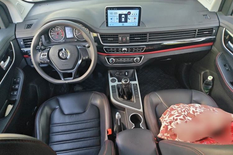 Used FORTHING SX6 2019 1.6L Manual Luxury Model China VI Standard Interior 2