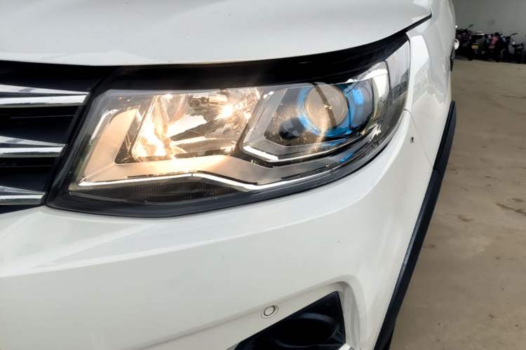Used FORTHING SX6 2019 1.6L Manual Luxury Model China VI Standard Left Front Headlight