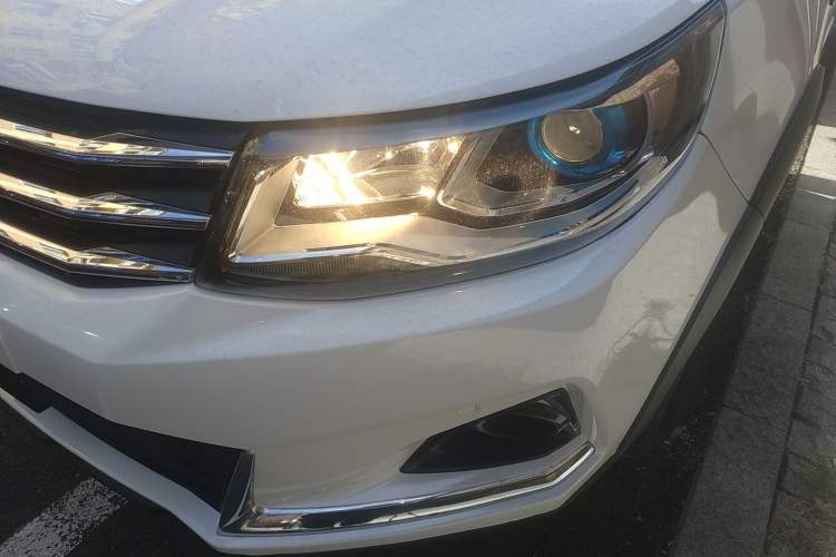 Used FORTHING SX6 2019 1.6L Manual Luxury Model China VI Standard Left Front Headlight
